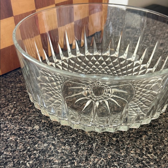 Arcoroc Glass Serving Bowl* - Picture 5 of 6